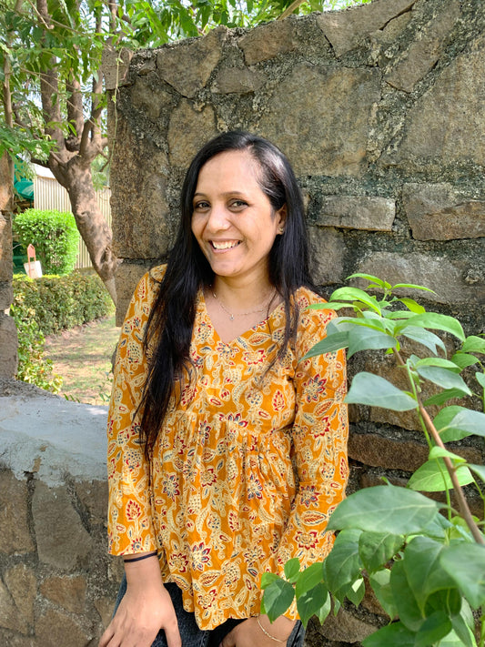 Kesar Phool Kurti